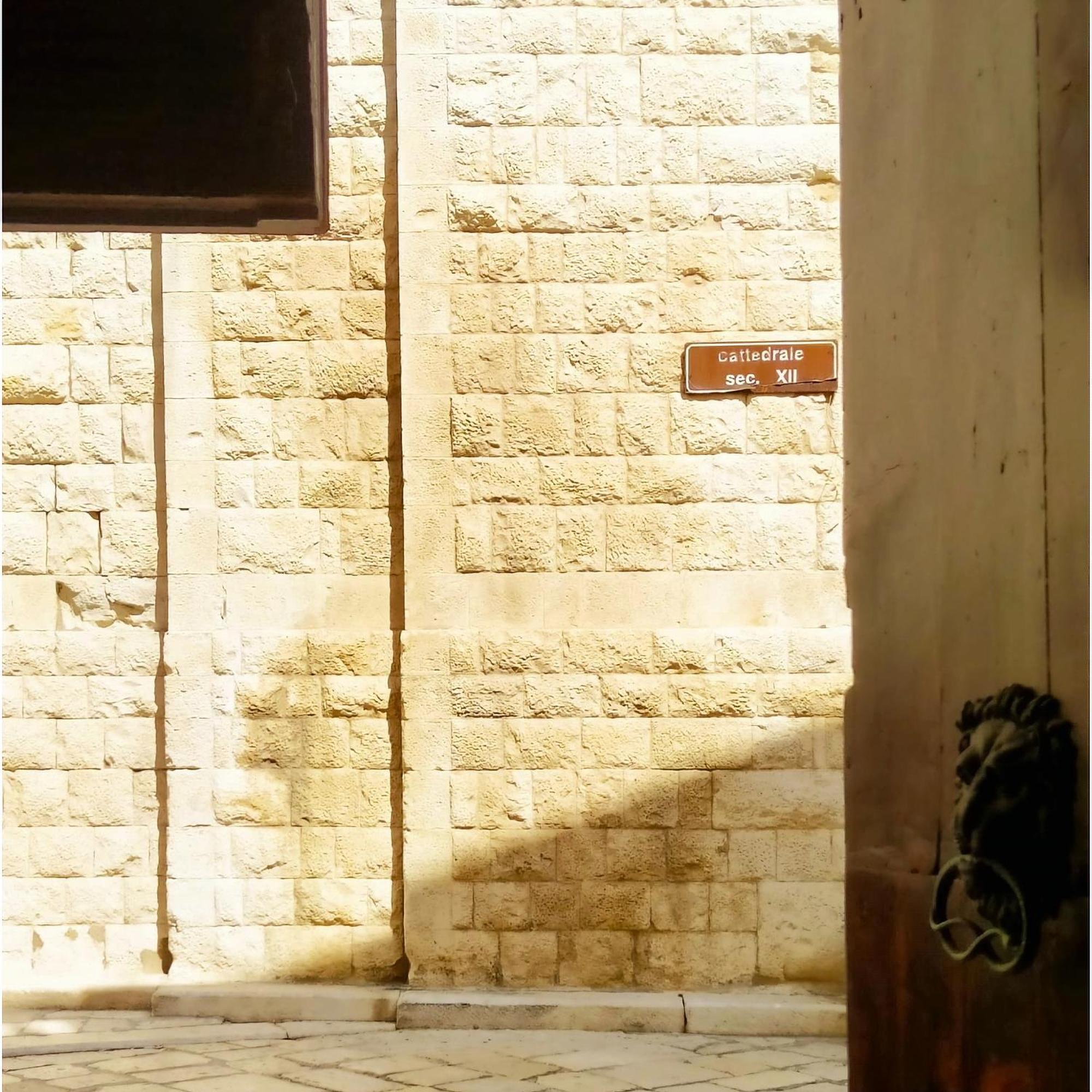 Palazzo Framarino Dei Malatesta - Noble Floor - XIV Century Giovinazzo Dış mekan fotoğraf