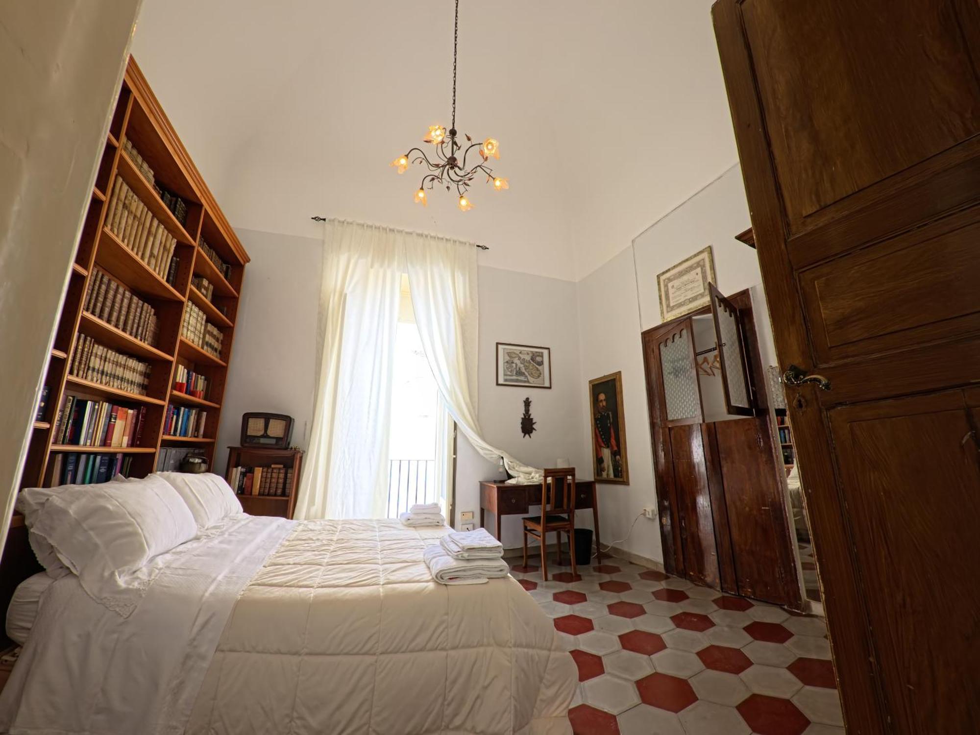 Palazzo Framarino Dei Malatesta - Noble Floor - XIV Century Giovinazzo Dış mekan fotoğraf