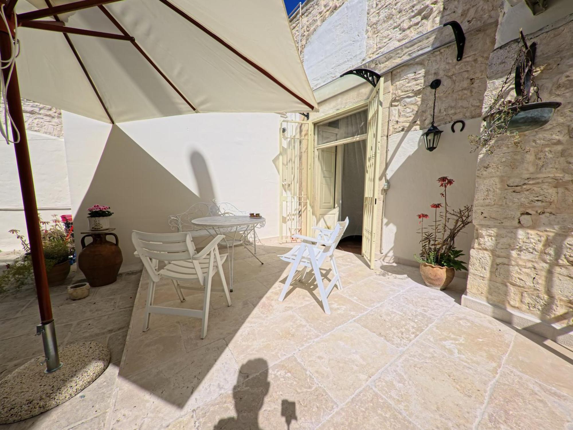Palazzo Framarino Dei Malatesta - Noble Floor - XIV Century Giovinazzo Dış mekan fotoğraf