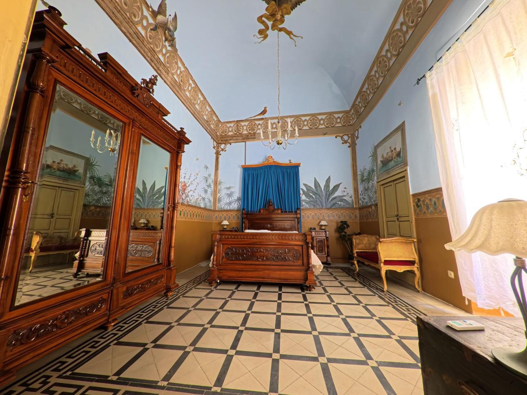 Palazzo Framarino Dei Malatesta - Noble Floor - XIV Century Giovinazzo Dış mekan fotoğraf