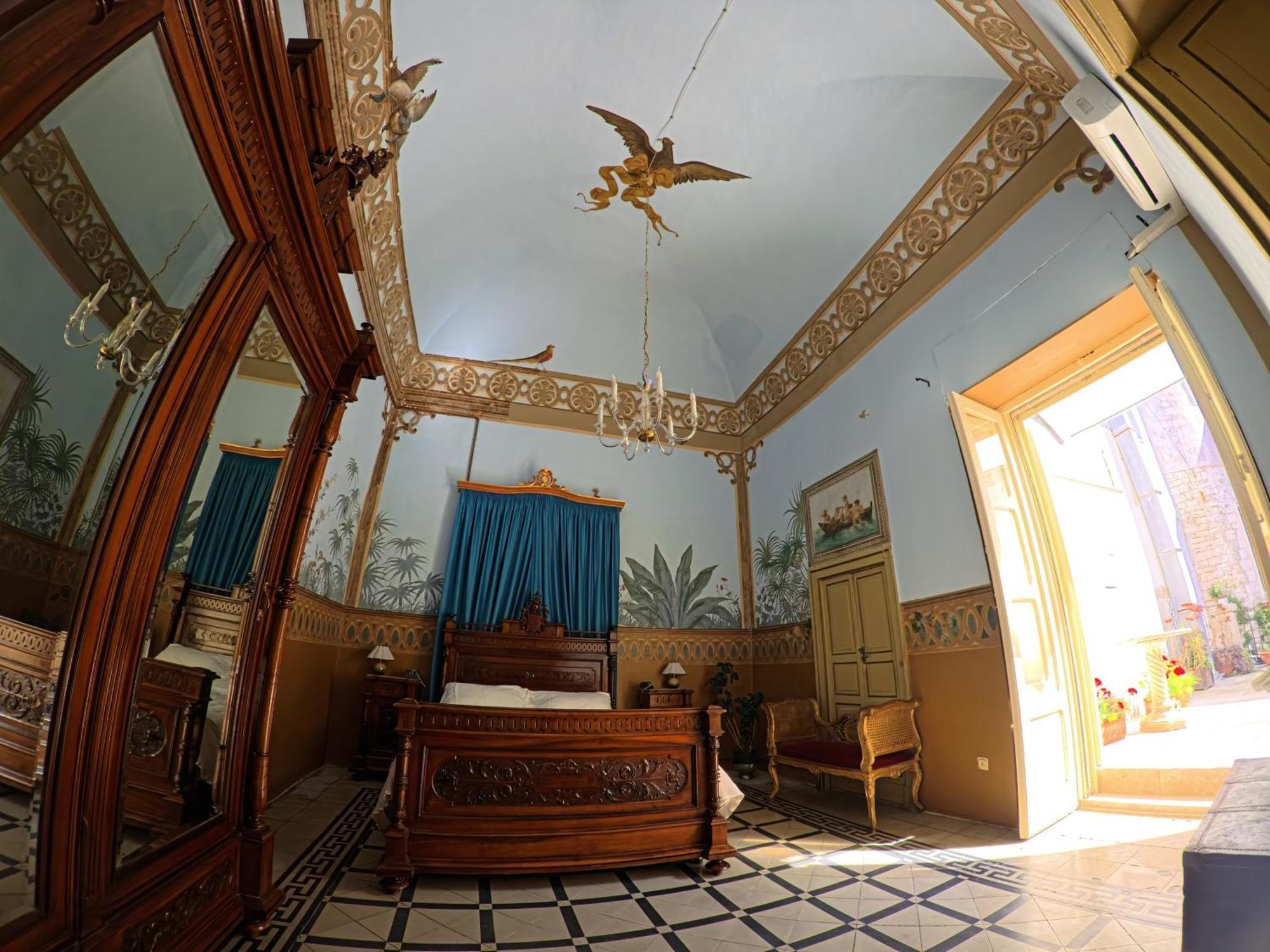 Palazzo Framarino Dei Malatesta - Noble Floor - XIV Century Giovinazzo Dış mekan fotoğraf