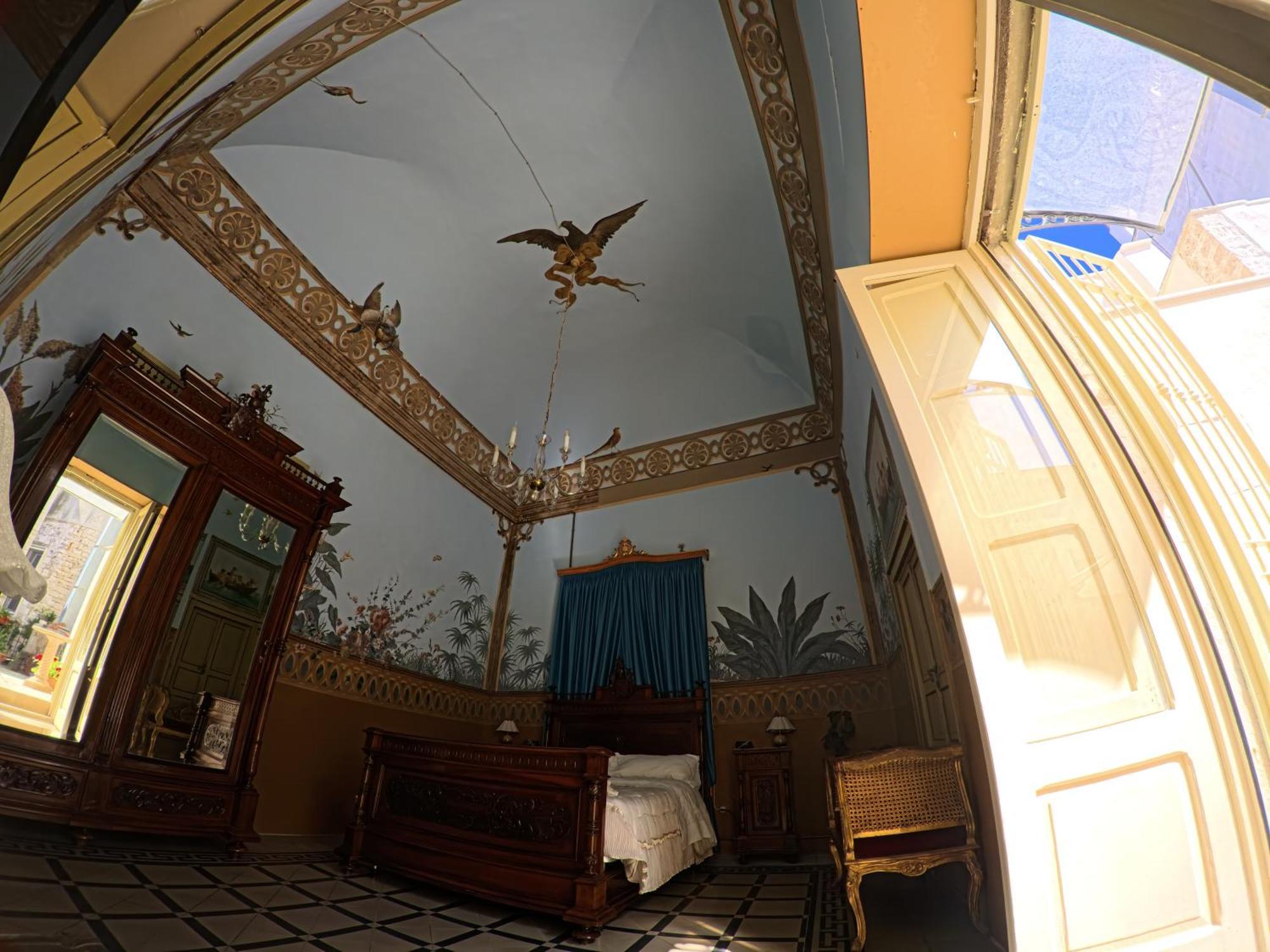 Palazzo Framarino Dei Malatesta - Noble Floor - XIV Century Giovinazzo Dış mekan fotoğraf