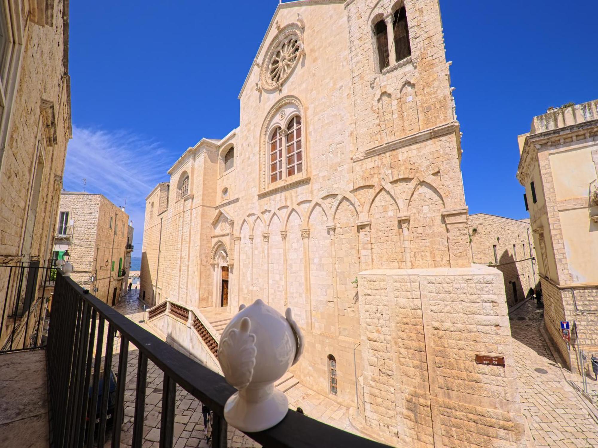 Palazzo Framarino Dei Malatesta - Noble Floor - XIV Century Giovinazzo Dış mekan fotoğraf