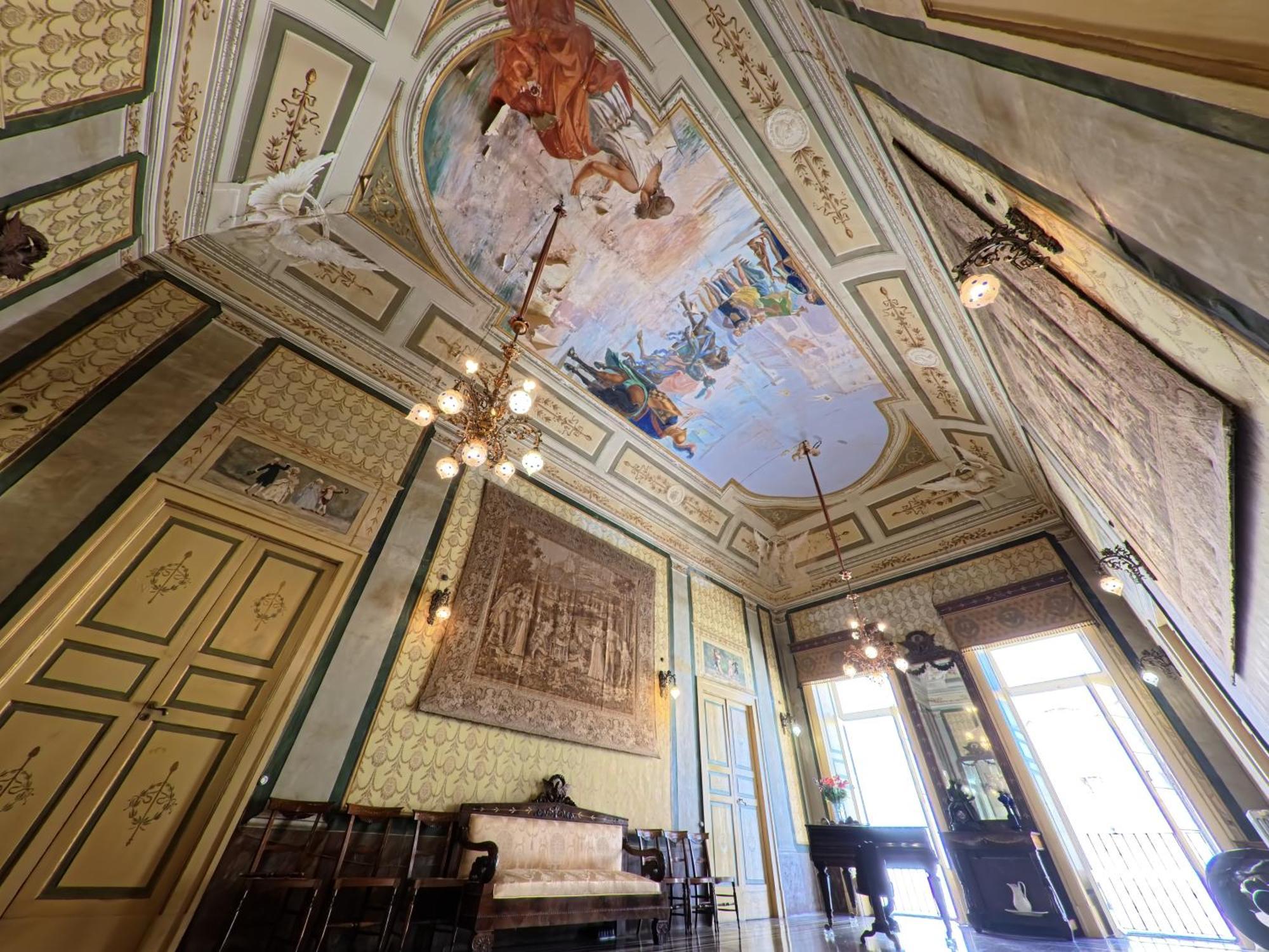 Palazzo Framarino Dei Malatesta - Noble Floor - XIV Century Giovinazzo Dış mekan fotoğraf