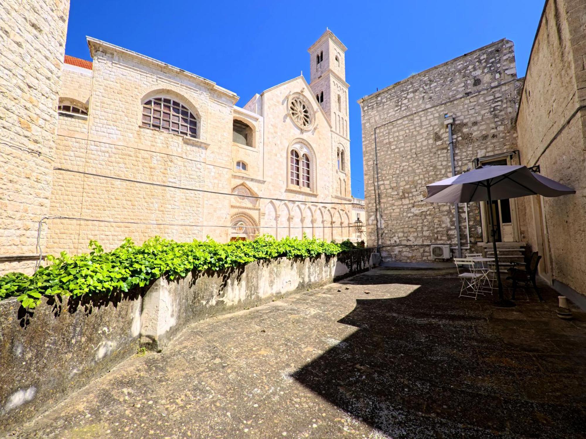 Palazzo Framarino Dei Malatesta - Noble Floor - XIV Century Giovinazzo Dış mekan fotoğraf